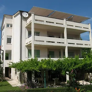  Apartment Petrinic V Kroatien
